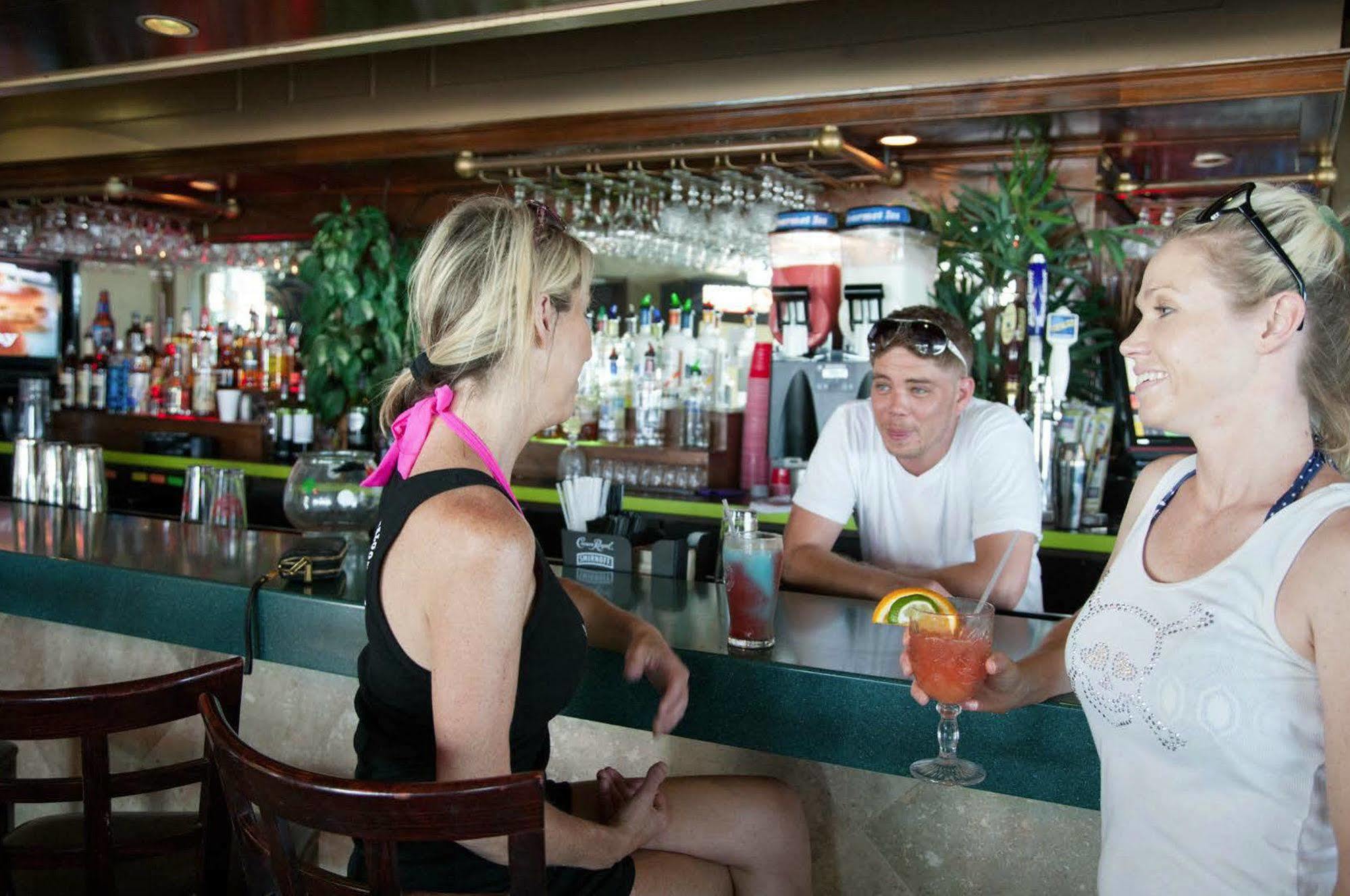 Sands Beach Club Resort Briarcliffe Acres Buitenkant foto