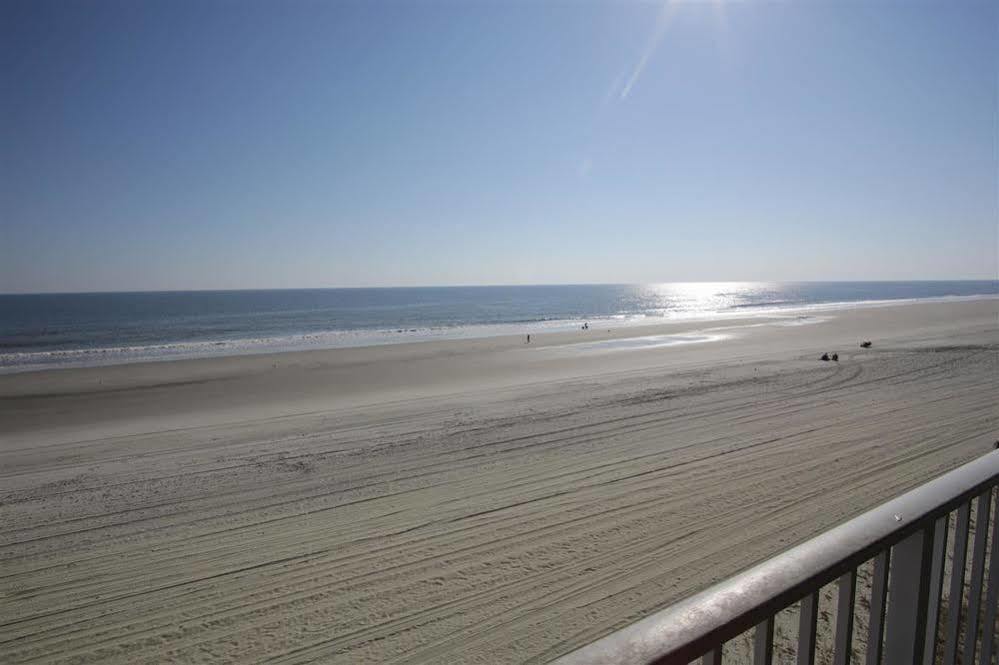 Sands Beach Club Resort Briarcliffe Acres Buitenkant foto